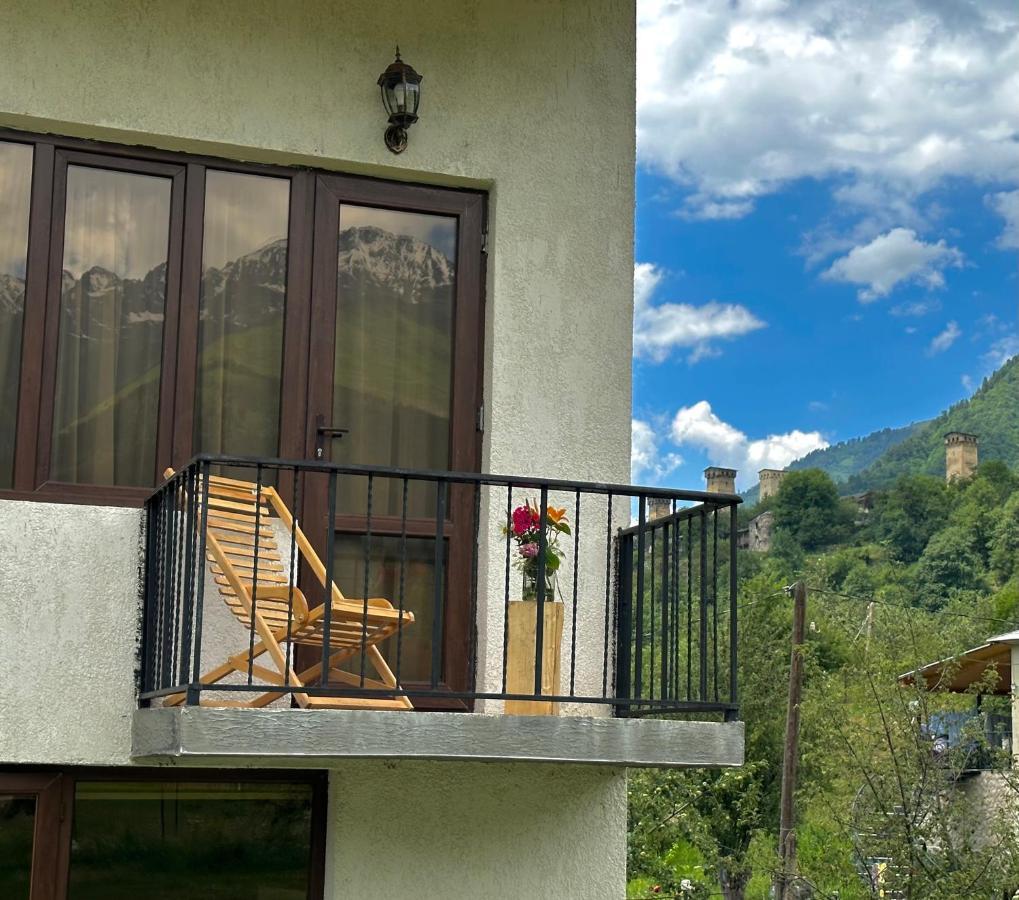 Bala'S House Hotel Mestia Exterior foto
